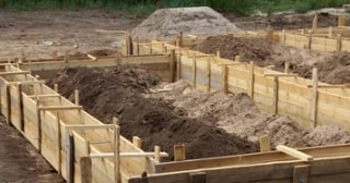 Ленточный фундамент с цоколем в изобильном - от 15476 руб.