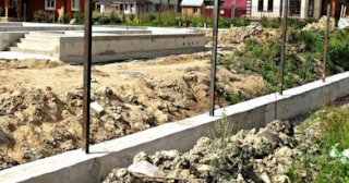 Фундамент под забор заказать в изобильном - заливка фундамента для забора | от 1528 за п.м.
